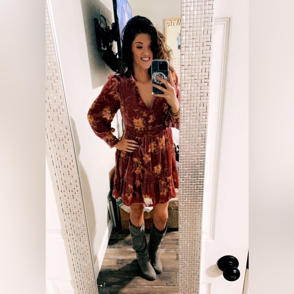 Meet your Posher, Maddie - Picture 3 of 4